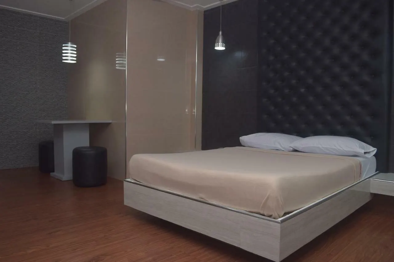 ***  New Winston Hotel Pasay Philippines