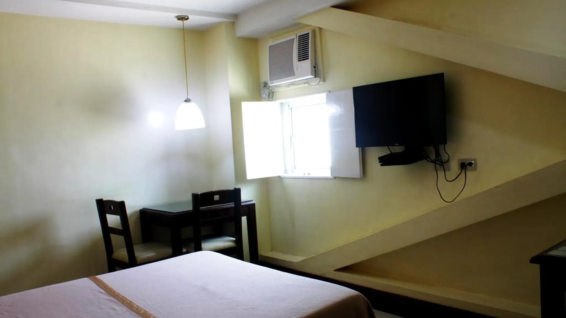 New Winston Hotel Pasay
