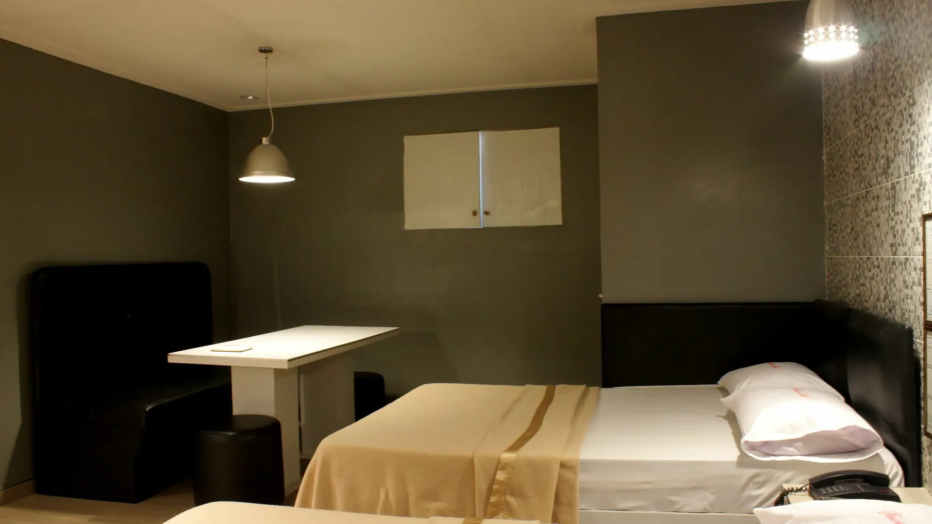 New Winston Hotel Pasay