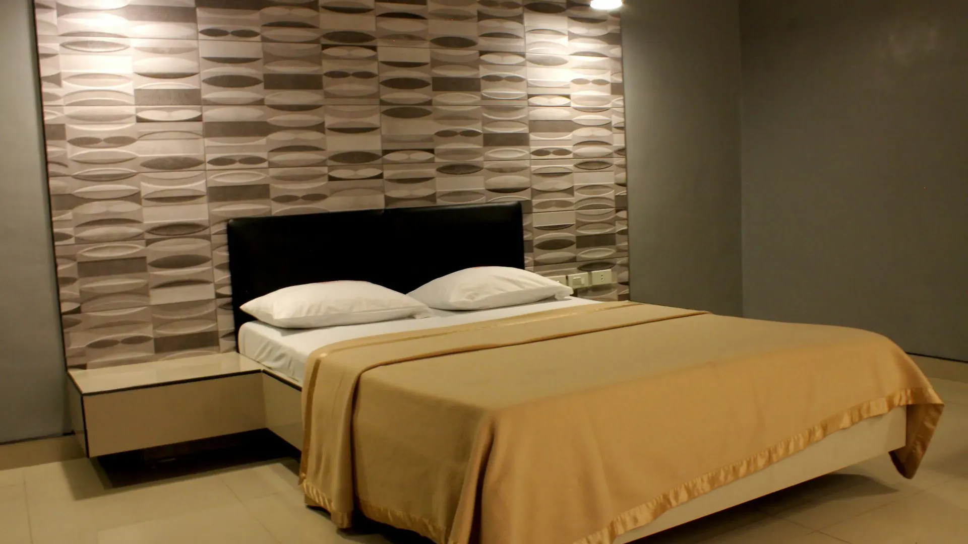 New Winston Hotel Pasay